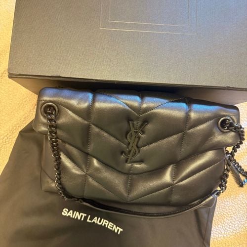 bolsa saint laurent preta couro 143687931?action_source=72470&ref=home_home&rsp=1&rspix=1