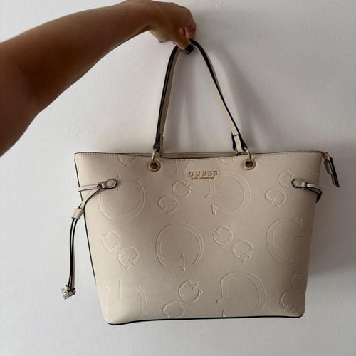 bolsa nova original guess off white nunca usada 137770993?action_source=70655&ref=home_home&rsp=1&rspix=1