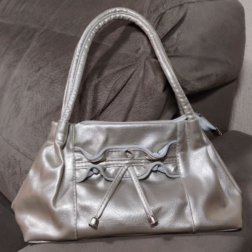 bolsa prata italiana pequena 114698161?action_source=67456&ref=home_home&rsp=1&rspix=1