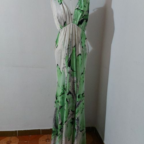 vestido longo lanca perfume 134665114?action_source=31319&ref=home_home&rsp=1&rspix=1