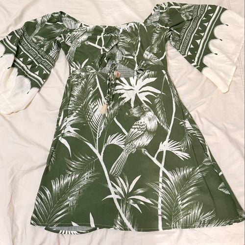 vestido farm curto p 133004525?action_source=67222&ref=home_home&rsp=1&rspix=1