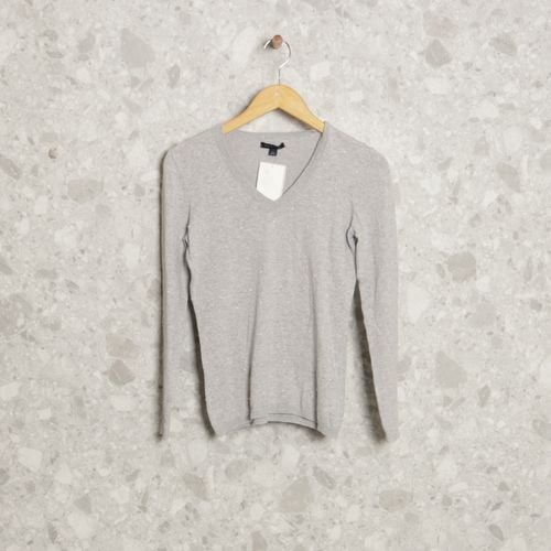 sueter cinza tommy hilfiger 126670383?action_source=73427&ref=home_home&rsp=1&rspix=1