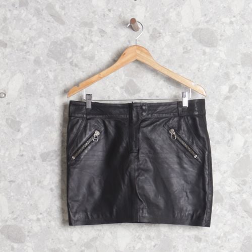 saia preta le lis blanc 133479111?action_source=67289&ref=home_home&rsp=1&rspix=1