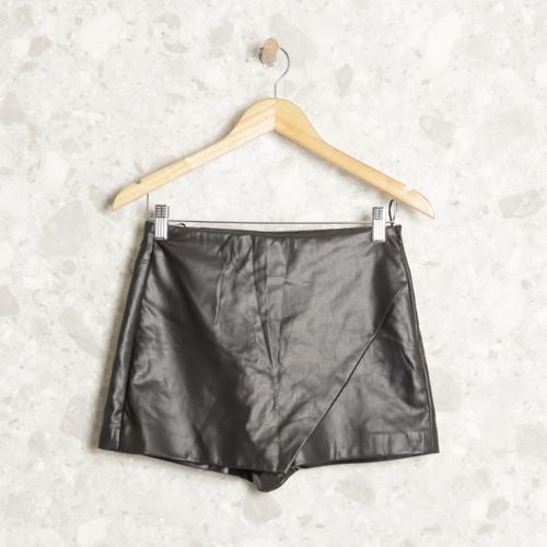 short saia preto zara 138982836?action_source=70754&ref=home_home&rsp=1&rspix=1
