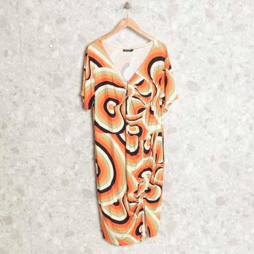 vestido laranja geometrico ouvi dizer 137415810?action_source=69532&ref=home_home&rsp=1&rspix=1