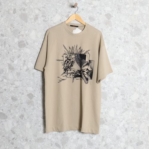 camiseta caqui escuro estampa abstrata animale 132539689?action_source=67289&ref=home_home&rsp=1&rspix=1