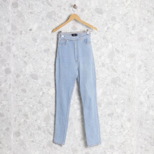 calca jeans azul tres 128791413?action_source=74121&ref=home_home&rsp=1&rspix=1