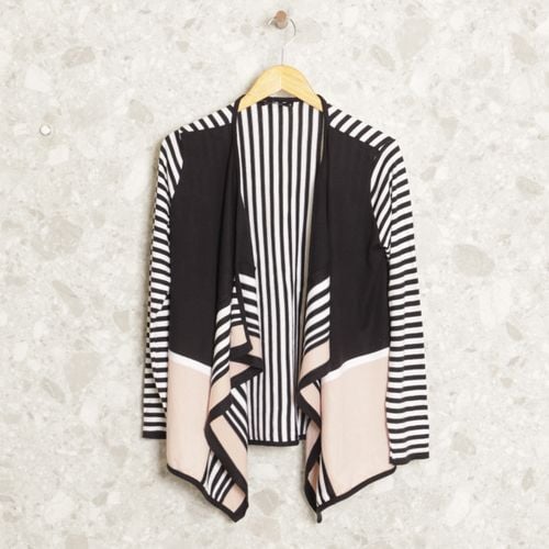 cardigan preto listrado cortelle 142266312?action_source=72472&ref=home_home&rsp=1&rspix=1