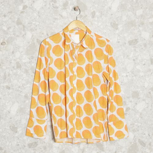 camisa branca e amarela a brand 130000812?action_source=69532&ref=home_home&rsp=1&rspix=1