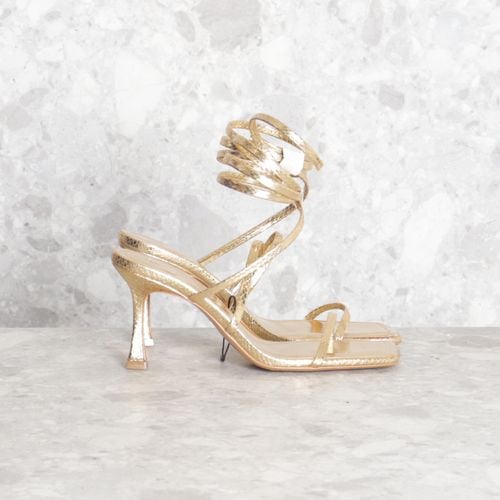 sapato dourado zara 129102872?action_source=70853&ref=home_home&rsp=1&rspix=1