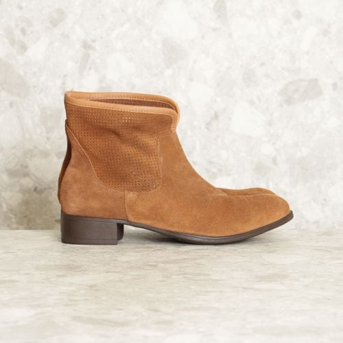 bota caramelo anacapri 142989670?action_source=71612&ref=home_home&rsp=1&rspix=1