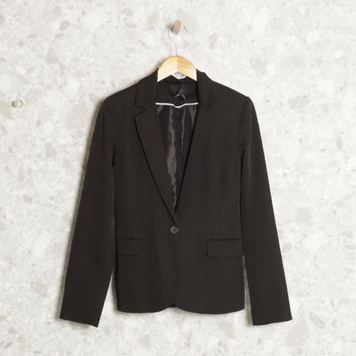 blazer preto yessica 138871709?action_source=69532&ref=home_home&rsp=1&rspix=1