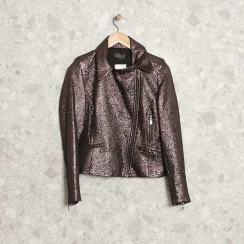 casaco preto fios metalicos a brand 132914351?action_source=70096&ref=home_home&rsp=1&rspix=1