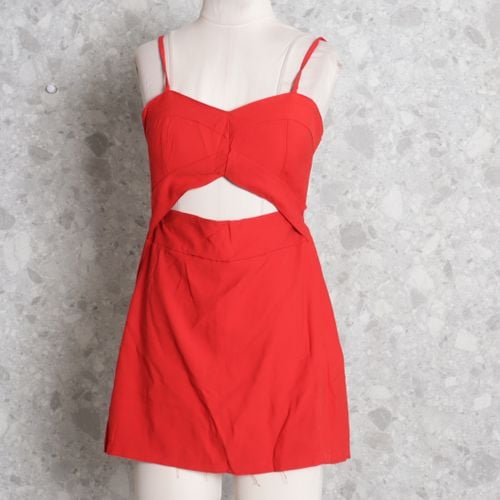 macaquinho vermelho 143983502?action_source=74516&ref=home_home&rsp=1&rspix=1