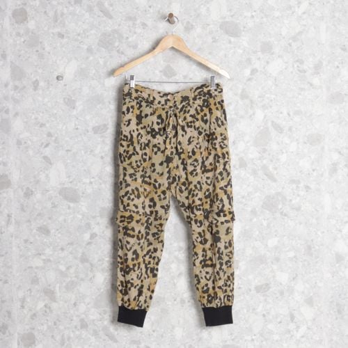 calca bege animal print animale 135952179?action_source=68547&ref=home_home&rsp=1&rspix=1