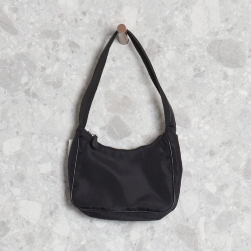 bolsa preta amaro 110428223?action_source=70096&ref=home_home&rsp=1&rspix=1