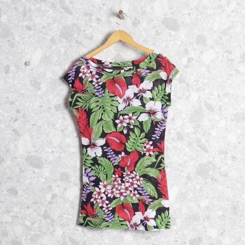 vestido preto floral 126752005?action_source=62833&ref=home_home&rsp=1&rspix=1
