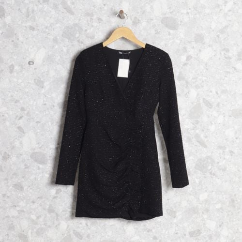 vestido preto zara 129807120?action_source=70853&ref=home_home&rsp=1&rspix=1