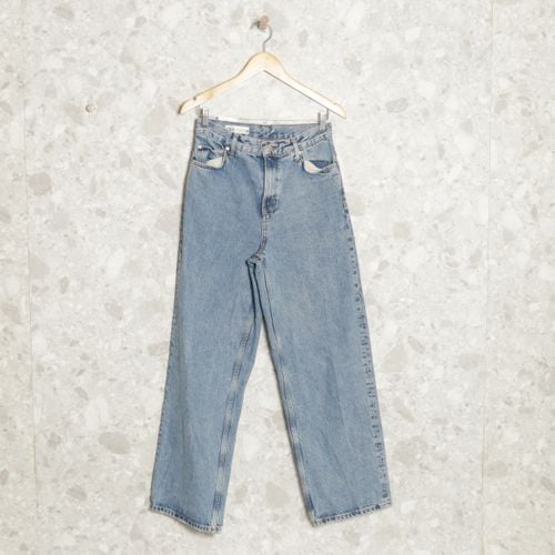 calca azul clara zara 140712726?action_source=70754&ref=home_home&rsp=1&rspix=1