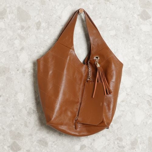 bolsa marrom arezzo 126518098?action_source=70096&ref=home_home&rsp=1&rspix=1