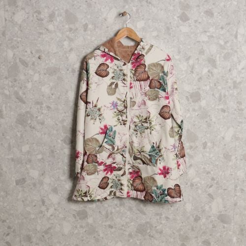 casaco branco floral 138917117?action_source=70754&ref=home_home&rsp=1&rspix=1