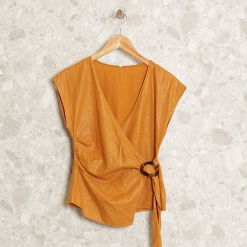 blusa mostarda zara 147035734?action_source=77254&ref=home_home&rsp=1&rspix=1
