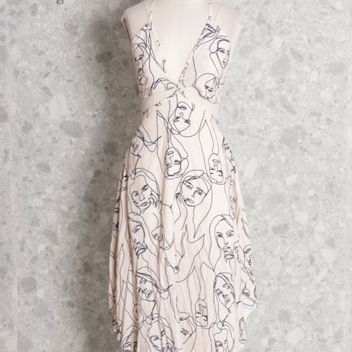 vestido abstrato bege lf 135957844?action_source=72472&ref=home_home&rsp=1&rspix=1