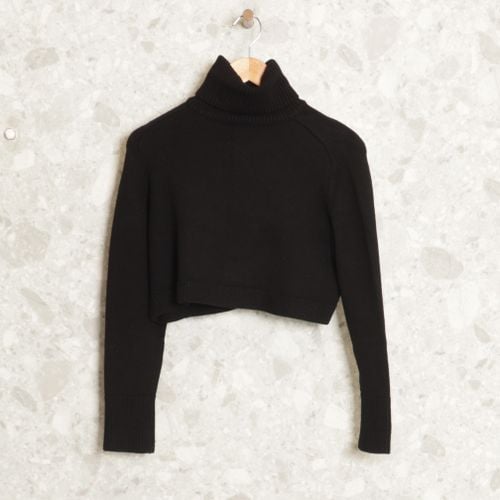 cropped preto zara 142502241?action_source=72668&ref=home_home&rsp=1&rspix=1