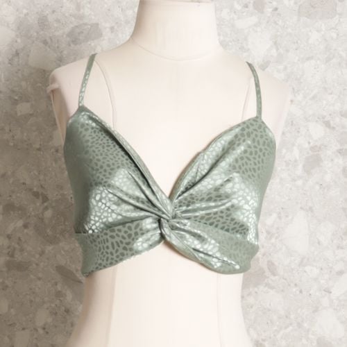 cropped verde 127467965?action_source=62833&ref=home_home&rsp=1&rspix=1