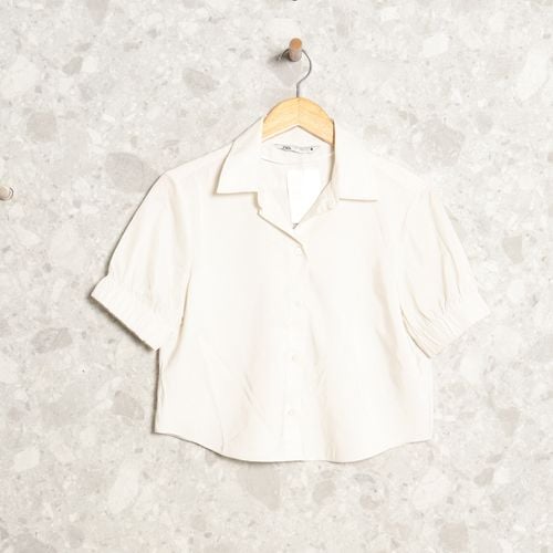 camisa cropped off white zara 127230918?action_source=64652&ref=home_home&rsp=1&rspix=1