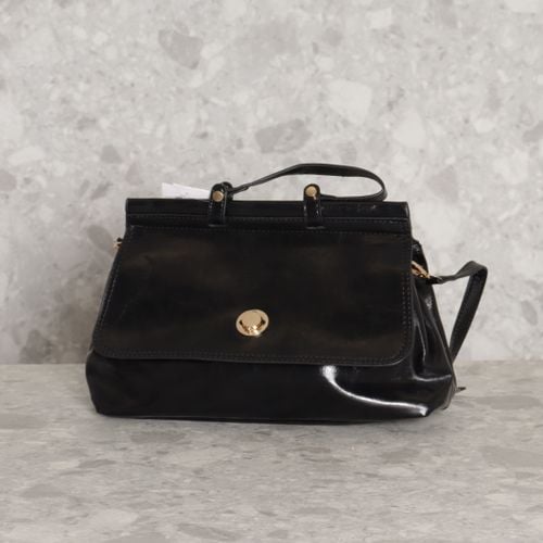 bolsa de mao preta 97087322?action_source=73427&ref=home_home&rsp=1&rspix=1