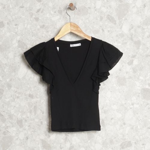 blusa preta zara 138092424?action_source=73427&ref=home_home&rsp=1&rspix=1