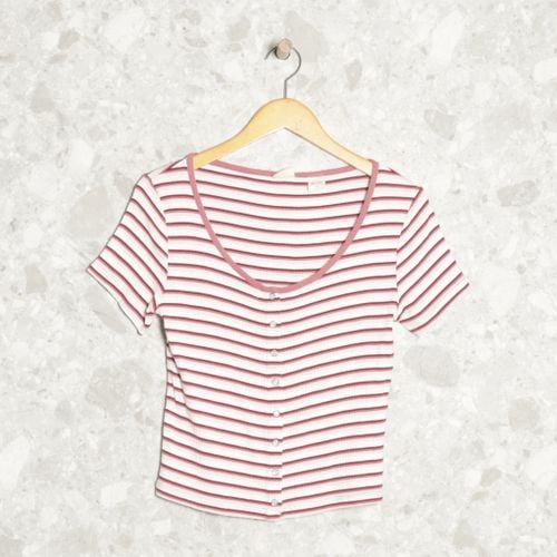blusa off white e rosa levis 132139209?action_source=70754&ref=home_home&rsp=1&rspix=1