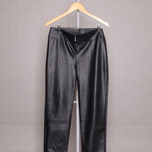 legging preta couro sintetico 86897365?action_source=70358&ref=home_home&rsp=1&rspix=1