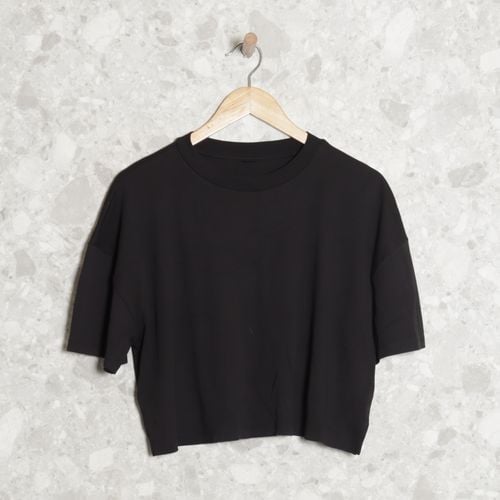 cropped preto 145120990?action_source=72472&ref=home_home&rsp=1&rspix=1