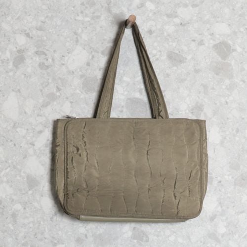 bolsa de ombro verde zara 140149719?action_source=70754&ref=home_home&rsp=1&rspix=1