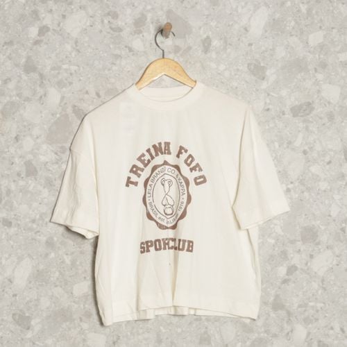 camiseta off white grafica 139232664?action_source=70096&ref=home_home&rsp=1&rspix=1