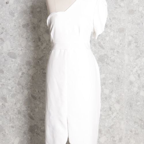 vestido branco 131318576?action_source=67322&ref=home_home&rsp=1&rspix=1