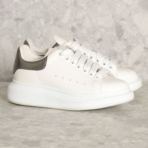 tenis branco alexander mcqueen 131485242?action_source=71744&ref=home_home&rsp=1&rspix=1