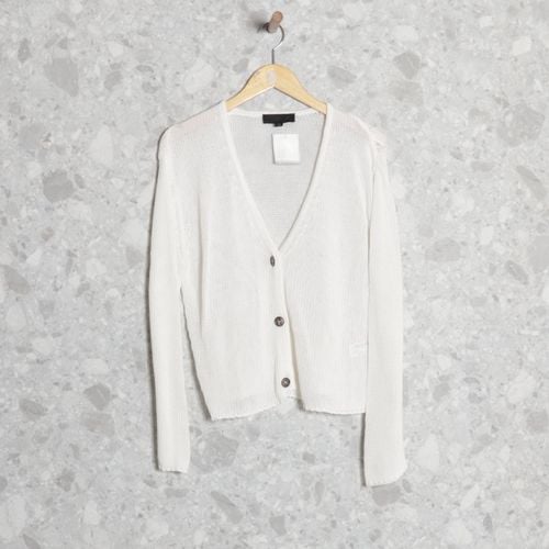 cardigan off white zara 139122054?action_source=70358&ref=home_home&rsp=1&rspix=1