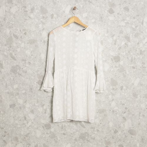vestido branco zara 127473067?action_source=70754&ref=home_home&rsp=1&rspix=1