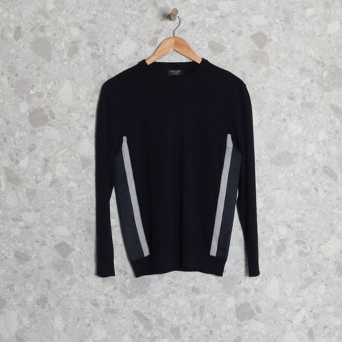 blusa azul escura zara 140934115?action_source=70754&ref=home_home&rsp=1&rspix=1