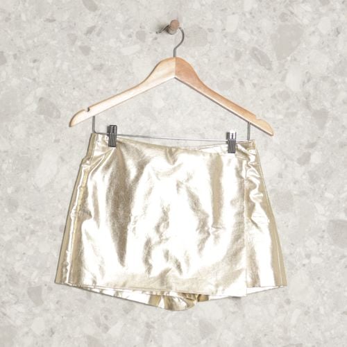 short saia amarelo zara 129293115?action_source=70754&ref=home_home&rsp=1&rspix=1