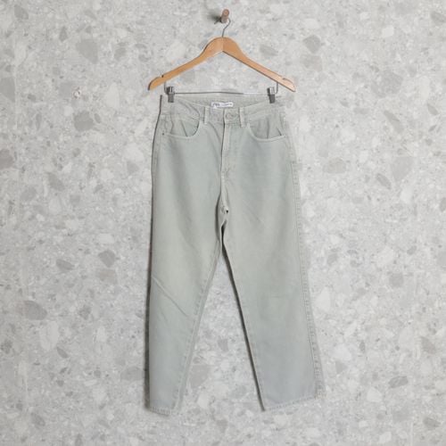 calca jeans verde zara 140565680?action_source=70754&ref=home_home&rsp=1&rspix=1