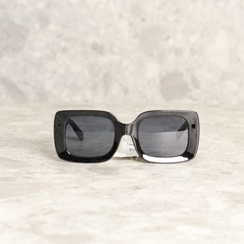 oculos preto 126504666?action_source=70096&ref=home_home&rsp=1&rspix=1