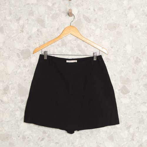 short saia preto chicle 141601031?action_source=70754&ref=home_home&rsp=1&rspix=1