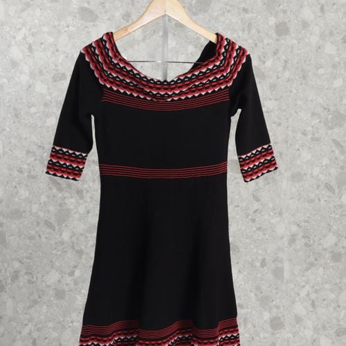 vestido preto trico zara 88706298?action_source=70358&ref=home_home&rsp=1&rspix=1