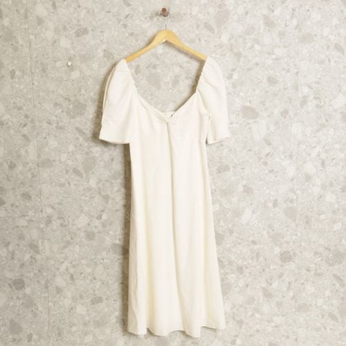 vestido off white zara 132062772?action_source=72668&ref=home_home&rsp=1&rspix=1