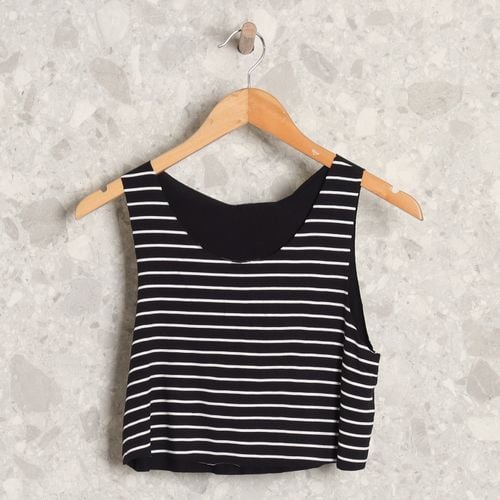cropped preto e branco listrado lilimoon 147491574?action_source=75241&ref=home_home&rsp=1&rspix=1