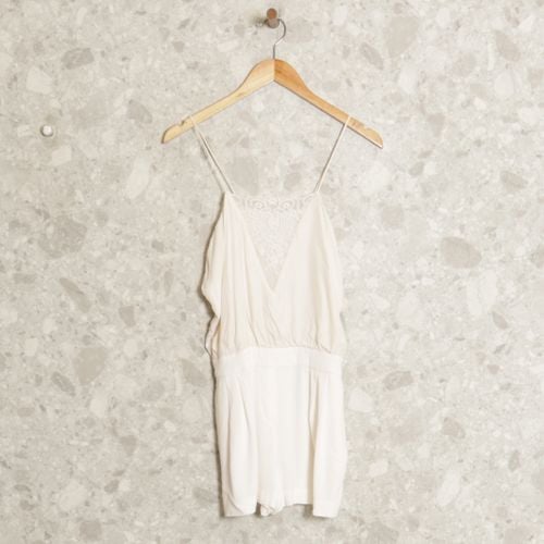 macaquinho off white animale 133798500?action_source=67289&ref=home_home&rsp=1&rspix=1